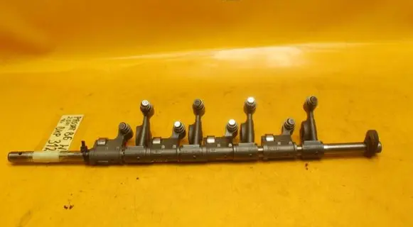 Volkswagen PASSAT B6 Camshaft 3124