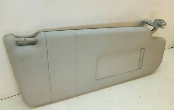 Sun visor