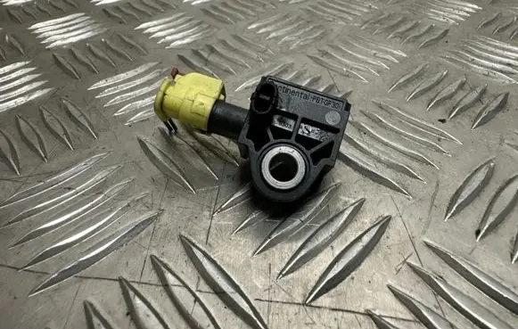 Volkswagen Golf VII Airbag deployment crash/impact sensor 5Q0959651