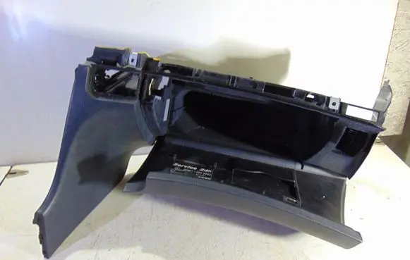 Mercedes-Benz E W211 Glove box 2116802487