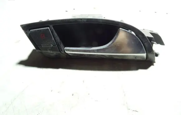 Audi Q7 4L Front door interior handle