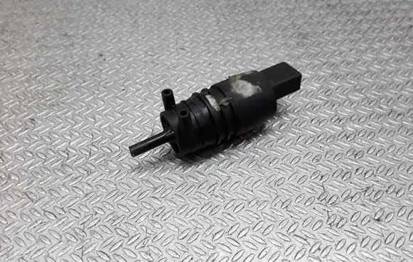 Audi A3 S3 8L Windscreen/windshield washer pump