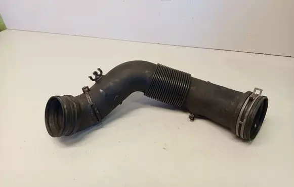 Volkswagen Caddy Turbo air intake inlet pipe/hose 1K0129684J