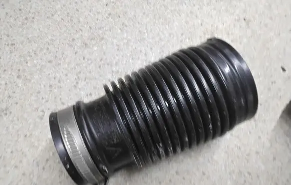 Porsche Panamera (971) Air intake hose/pipe 971129627A