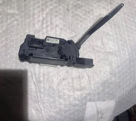 Citroen C4 I Picasso Gear shifter/selector 96811352XT 88500004