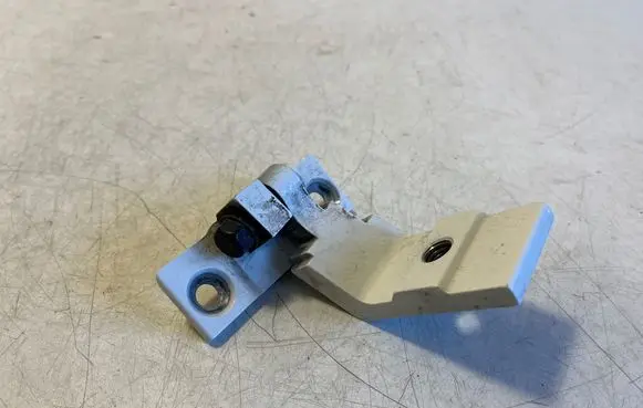 BMW X6 F16 Rear door lower hinge 7325053