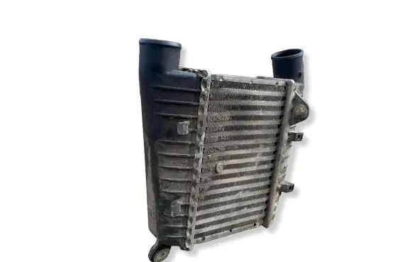 Opel Omega B1 Intercooler radiator BEHR02593 90529903 7899061