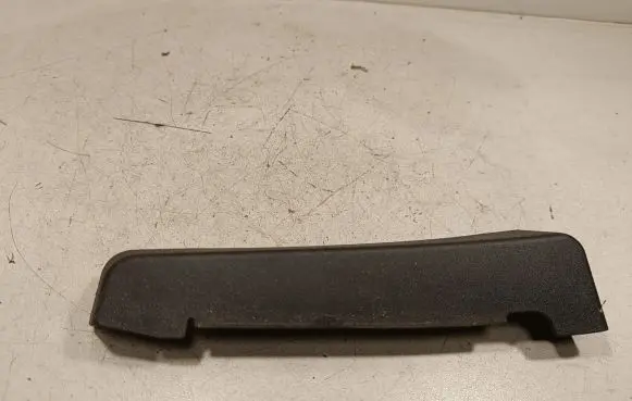 Jaguar XE Rear/tail light trim molding GX73425A35AA