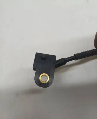 Volkswagen Touran I Camshaft position sensor 1J0973723