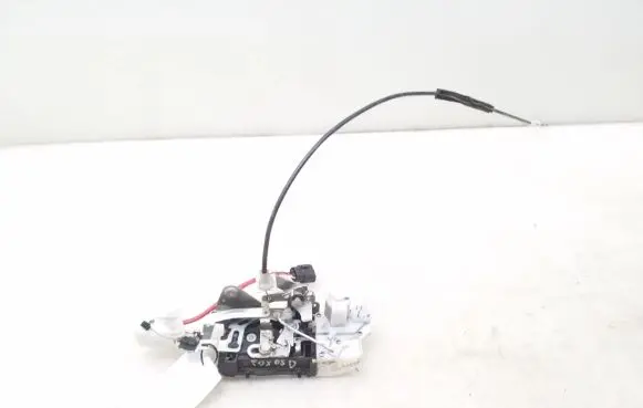 Volkswagen Fox Front door lock 5Z2837014A
