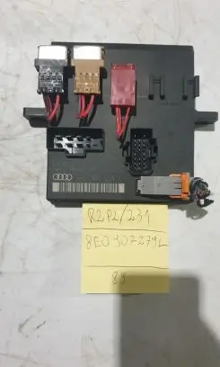 Audi A4 S4 B7 8E 8H Light module LCM 8E0907279L
