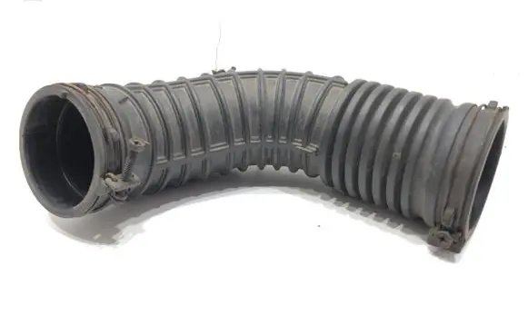 Air intake hose/pipe