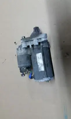 Peugeot 208 Starter motor