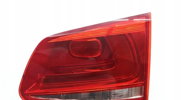 Volkswagen Touareg II Tailgate rear/tail lights 7P6945094B
