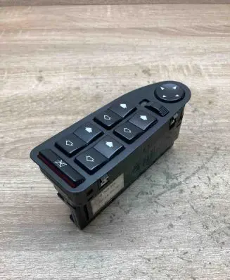 BMW 5 E39 Electric window control switch 8368966 002776