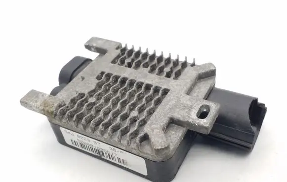 Ford Fiesta Coolant fan relay 940002907