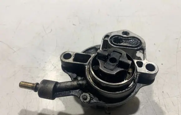 Peugeot 307 Vacuum pump 9631971580 72266601H 234700417