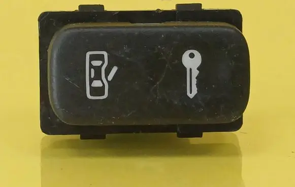 Skoda Octavia Mk2 (1Z) Central locking switch button 1Z0962125A