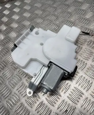 Nissan X-Trail T32 Tailgate/trunk/boot lock/catch/latch 905520AQ000 95520AG000 61107