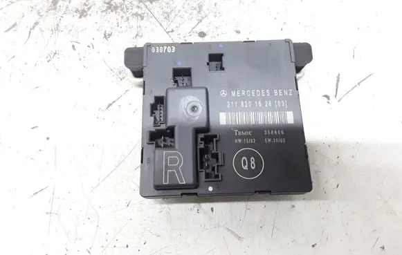 Mercedes-Benz E W211 Door control unit/module 2118201626