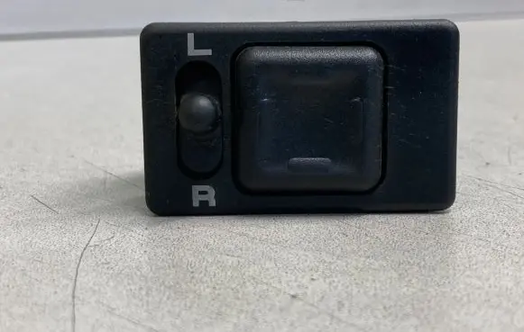 Nissan Primera Wing mirror switch
