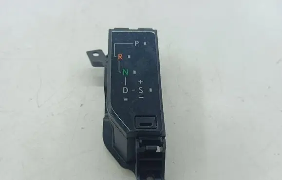 Lexus NX Gear shift selector indicator 76J744RHD