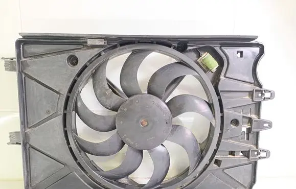 Fiat 500L Electric radiator cooling fan 8A9410000