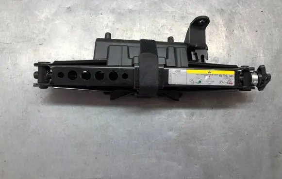 Audi A3 S3 8V Lift Jack 8V0011031A 8V3012635B
