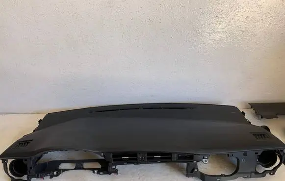 Toyota Auris E180 Dashboard 