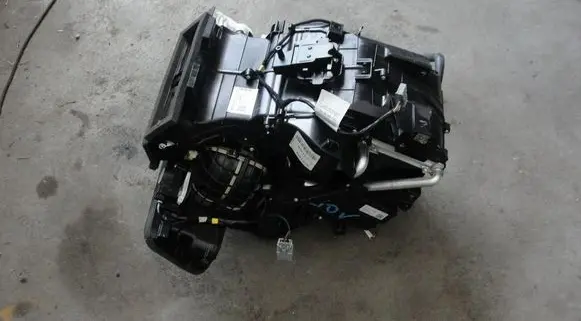 Renault Clio V Interior heater climate box assembly 272702116R