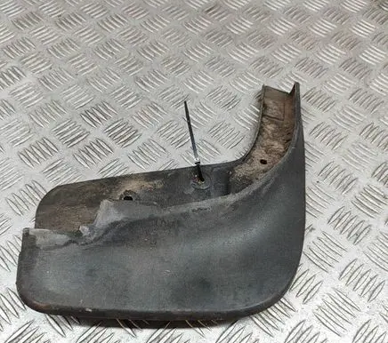 Volkswagen Touareg II Front mudguard 7P0075111