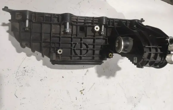 Mercedes-Benz C W204 Intake manifold A6510900037