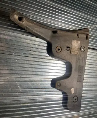 Audi A6 S6 C6 4F Rear bumper mounting bracket 4F5807454