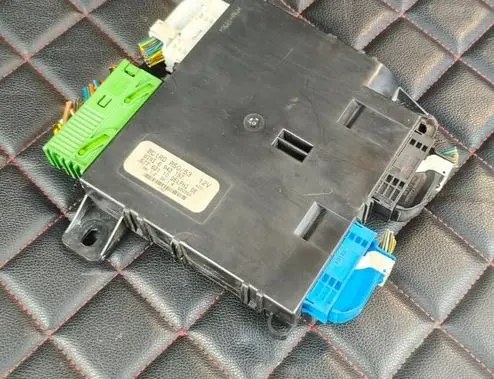 Mini One - Cooper R50 - 53 Central body control module 6943157 BC1RDR5053 57762110