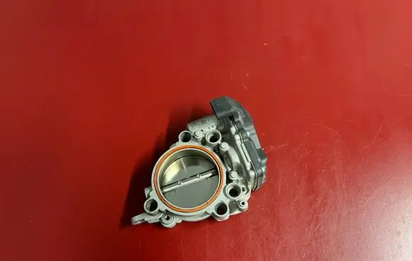 BMW X3 G01 Throttle valve 8601651 13548601651
