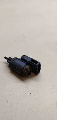 Volkswagen PASSAT B5.5 Brake pedal sensor switch 1J09271389e 13322062 101102