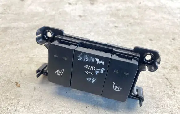 Hyundai Santa Fe Seat heating switch
