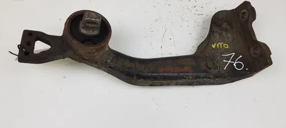 Mercedes-Benz Vito Viano W639 Rear differential/diff mount bracket A6393530695