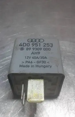 Audi A6 S6 C5 4B Other relay 899309000 4D0951253
