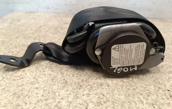 Skoda Rapid (NH) Front seatbelt 621492600 008L000