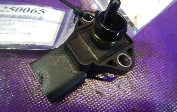Audi A4 S4 B5 8D Other switches/knobs/shifts 0281002177