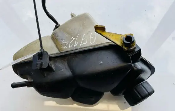 Mercedes-Benz Vaneo W414 Coolant expansion tank/reservoir 1685000249