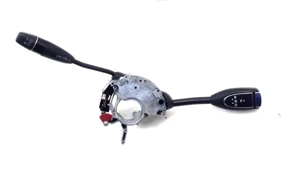 Wiper turn signal indicator stalk/switch