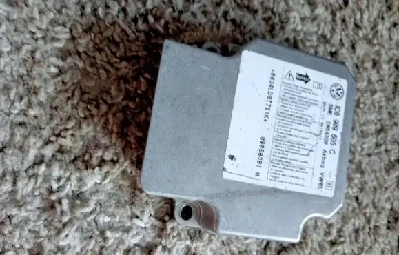 Volkswagen Polo Airbag control unit/module 1c0909605C