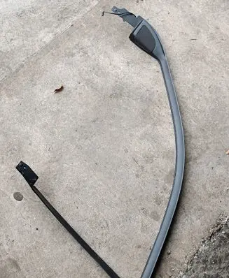 BMW X5 E53 Front door glass trim molding 8402508