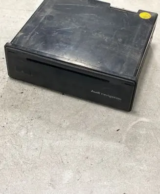 Audi A6 S6 C5 4B Navigation unit CD/DVD player 8618842290 4D0919895