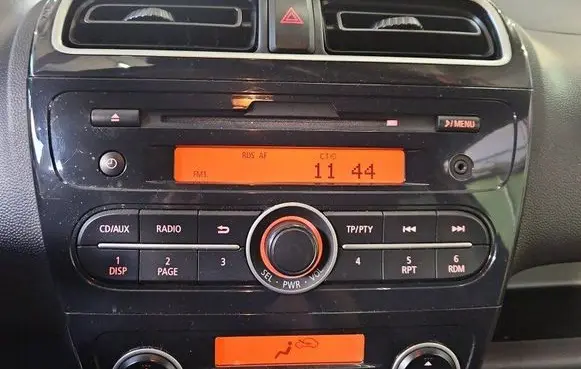 Mitsubishi Space Star Radio/CD/DVD/GPS head unit 8701A358 IMPRK1459372