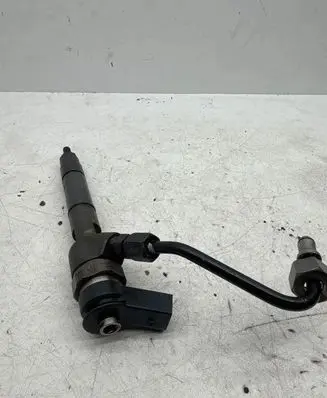 Mercedes-Benz B W245 Fuel injector A6400700787 0445110167