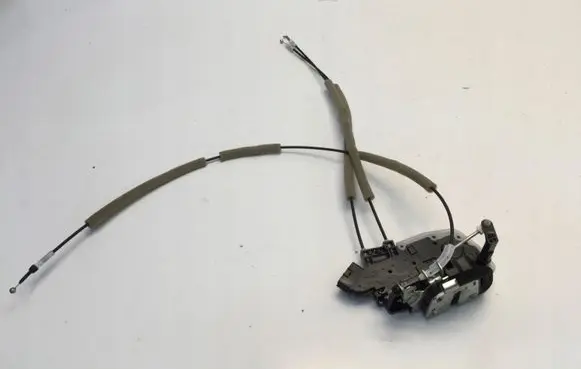 Nissan Leaf II (ZE1) Front door lock