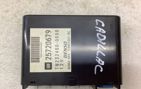Cadillac SRX Comfort/convenience module 25720679 TN2324000050 23240000506